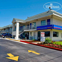 Motel 6 Austin Central-North 2*