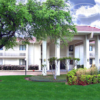 Motel 6 Dallas-Addison 