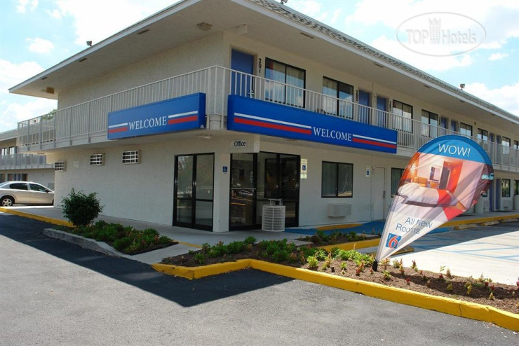 Фотографии отеля  Motel 6 San Marcos 2*