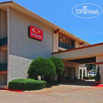Econo Lodge Inn & Suites Six Flags 