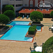 Econo Lodge Inn & Suites Six Flags