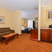 Comfort Suites North Fossil Creek Номер