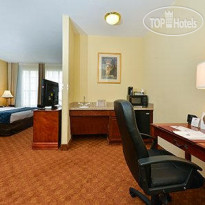 Comfort Suites North Fossil Creek Номер