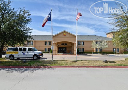 Фотографии отеля  Comfort Inn & Suites DFW Airport South 2*