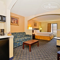 Comfort Inn & Suites DFW Airport South