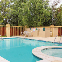 La Quinta Inn & Suites Cleburne 