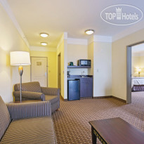 La Quinta Inn & Suites Cleburne 