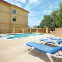 La Quinta Inn & Suites Cleburne 