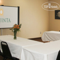 La Quinta Inn & Suites Paris 