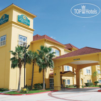 La Quinta Inn & Suites Pearland 2*