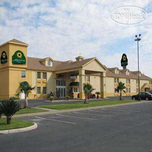 La Quinta Inn San Antonio AlamoDome South