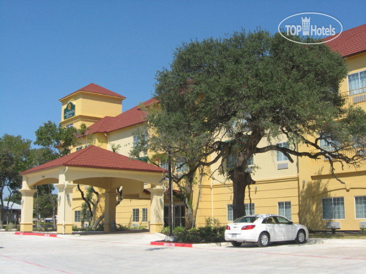 Фотографии отеля  La Quinta Inn & Suites San Antonio The Dominion 2*