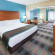 La Quinta Inn & Suites Houston Hobby Airport 