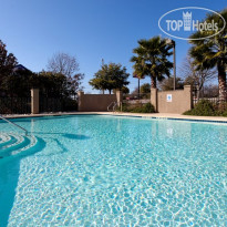 Holiday Inn Express Hotel & Suites Austin Airport 