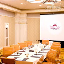 Crowne Plaza Fairfield