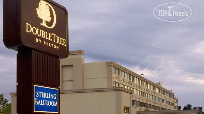 Фотографии отеля  DoubleTree by Hilton Hotel Tinton Falls - Eatontown 3*