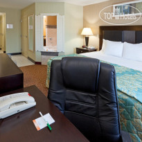 La Quinta West Long Branch 