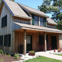 The Colonial Inn at Historic Smithville