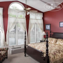 The Colonial Inn at Historic Smithville