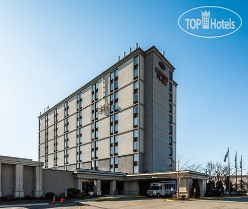 Фотографии отеля  Crowne Plaza Newark Airport 4*