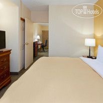 Country Inn & Suites Newark Airport 