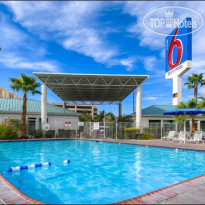 Motel 6 Las Vegas Tropicana 