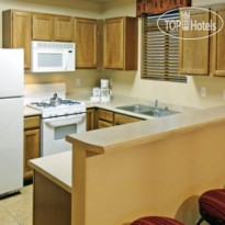 Cliffs at Peace Canyon 