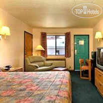 Travelodge Ambassador Strip Inn 