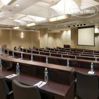 Hilton Long Beach & Executive Meeting Center 