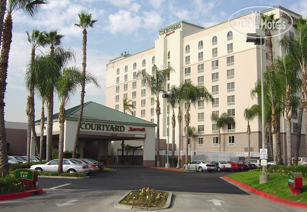 Фотографии отеля  Courtyard Los Angeles Baldwin Park 3*