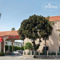 Econo Lodge Near Lax Экстерьер отеля