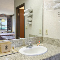 Super 8 Commerce / LA Area 