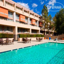 Sheraton Agoura Hills Hotel 