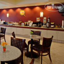 La Quinta Inn & Suites Hawaiian Gardens 