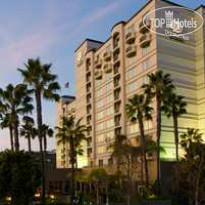 DoubleTree by Hilton Hotel San Diego Mission Valley 