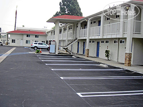 Фотографии отеля  Motel 6 Anaheim 