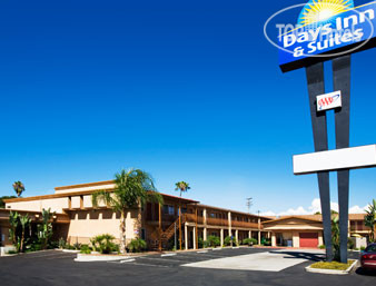 Фотографии отеля  Days Inn San Diego-East/El Cajon 2*