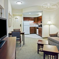Staybridge Suites Orlando Airport South Номер