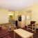 Econo Lodge Inn & Suites Maingate Central 