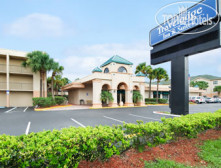 Travelodge Inn & Suites Orlando Airport 2*