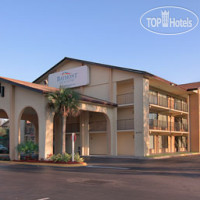 Baymont Inn & Suites Kissimmee 3*