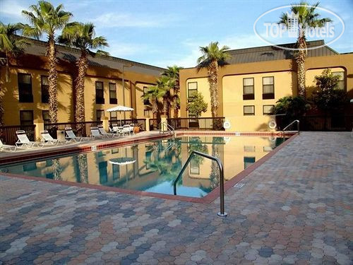 Фотографии отельера Hampton Inn Orlando/Florida Mall 3*
