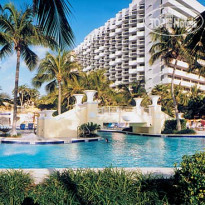 Sheraton Bal Harbour Beach Resort (закрыт) 