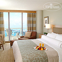 DoubleTree Grand Biscayne Bay 