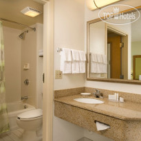 SpringHill Suites Miami Airport South Ванная комната