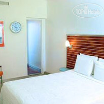 Aqua Hotel & Suites 