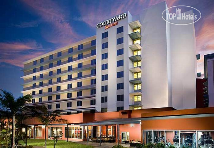 Фотографии отеля  Courtyard by Marriott Miami Airport 3*