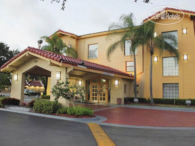 Фотографии отеля  La Quinta Inn Miami Airport North 3*