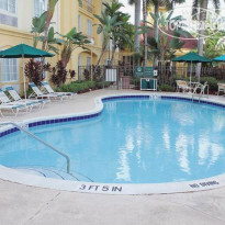 La Quinta Inn & Suites Ft. Lauderdale Plantation 