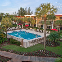 Red Roof Inn&Suites Naples 2*